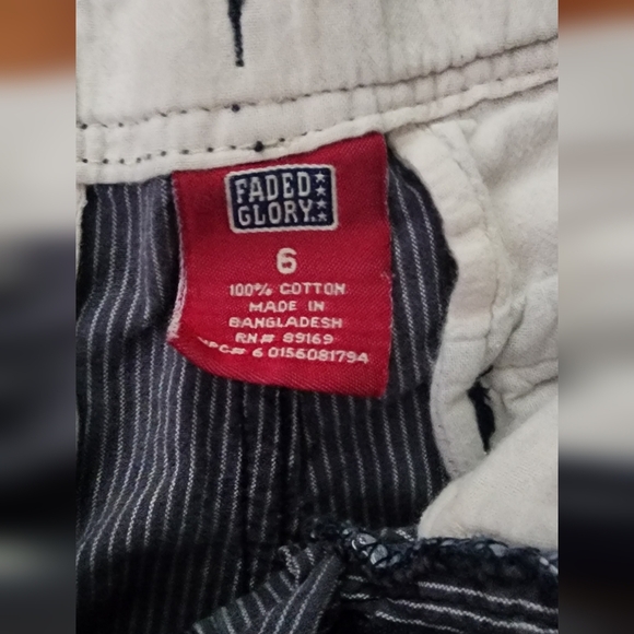 2 Pair Of Kids Size 6 Shorts. 1 Old Navy Plaid,&  1 Faded Glory Striped Pair. - Picture 2 of 5